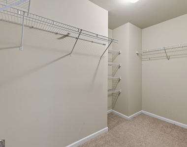 127 Seabreeze Court - Photo Thumbnail 37