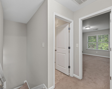 127 Seabreeze Court - Photo Thumbnail 27