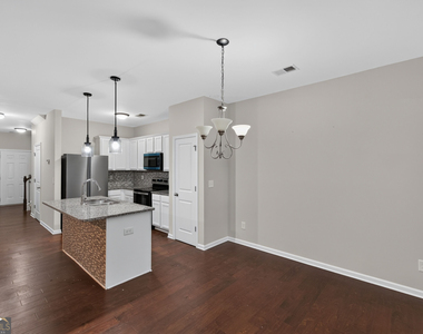 127 Seabreeze Court - Photo Thumbnail 9