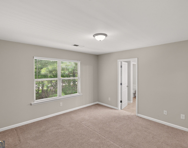 127 Seabreeze Court - Photo Thumbnail 34