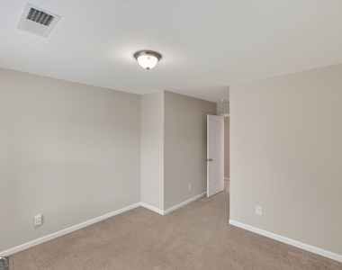 127 Seabreeze Court - Photo Thumbnail 24