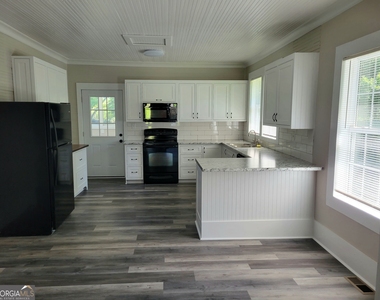 59 Harber Street - Photo Thumbnail 4