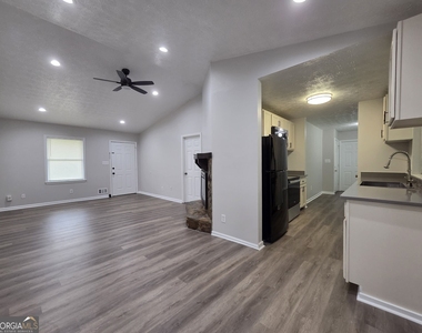 1479 Scenic Highway N - Photo Thumbnail 3