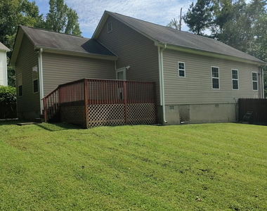 8146 Thompson Street - Photo Thumbnail 16