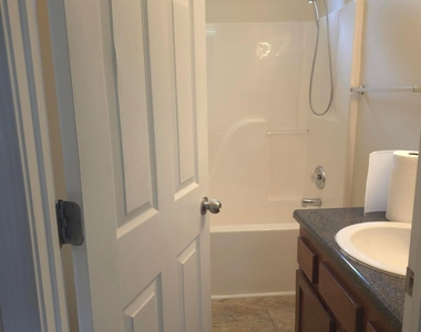 8146 Thompson Street - Photo Thumbnail 9