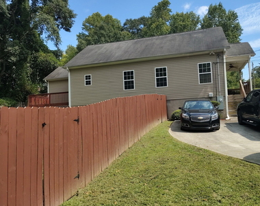 8146 Thompson Street - Photo Thumbnail 2