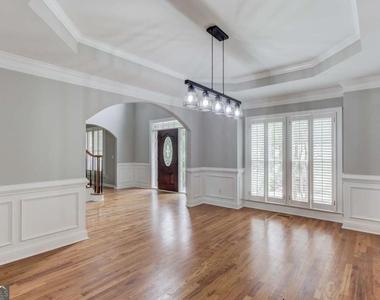 1920 Woods River Lane - Photo Thumbnail 10