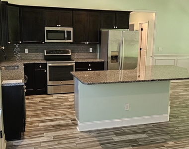 304 Durgin Drive - Photo Thumbnail 1