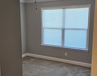 304 Durgin Drive - Photo Thumbnail 16