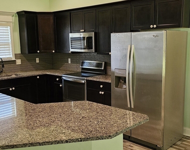 304 Durgin Drive - Photo Thumbnail 5