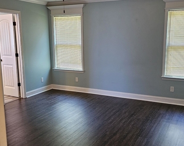 304 Durgin Drive - Photo Thumbnail 10