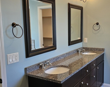 304 Durgin Drive - Photo Thumbnail 13