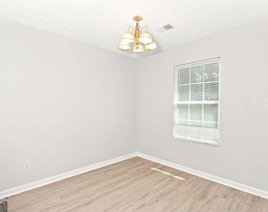 5604 Windfall Lane - Photo Thumbnail 8