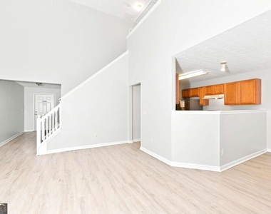 5604 Windfall Lane - Photo Thumbnail 3