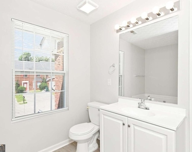 5604 Windfall Lane - Photo Thumbnail 10