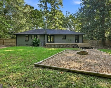 5012 Tilly Mill Road - Photo Thumbnail 27