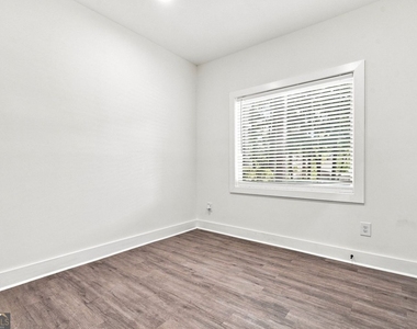 5012 Tilly Mill Road - Photo Thumbnail 23