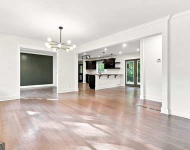 5012 Tilly Mill Road - Photo Thumbnail 11
