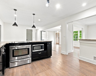 5012 Tilly Mill Road - Photo Thumbnail 7
