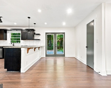 5012 Tilly Mill Road - Photo Thumbnail 9