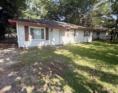 814 Crestwood Terrace - Photo Thumbnail 1