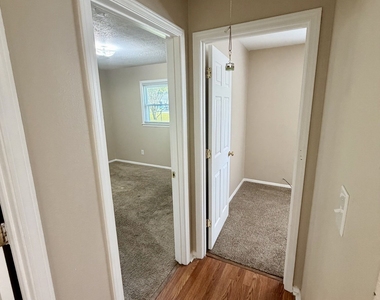 814 Crestwood Terrace - Photo Thumbnail 16