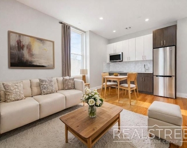 115 Park Ave - Photo Thumbnail 1
