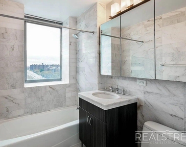277 Gold Street - Photo Thumbnail 3