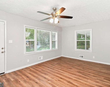 1598 San Gabriel Avenue - Photo Thumbnail 5
