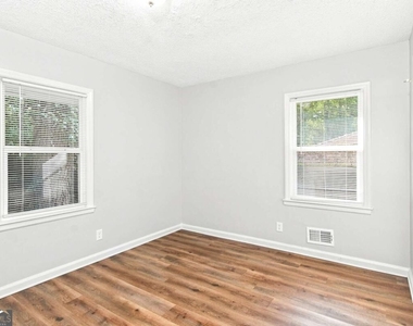 1598 San Gabriel Avenue - Photo Thumbnail 7