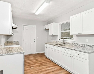 1598 San Gabriel Avenue - Photo Thumbnail 2