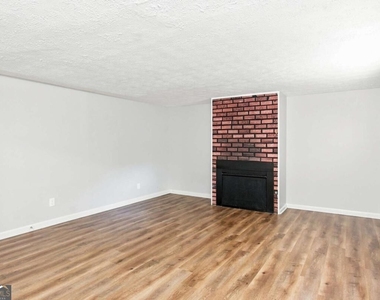 1598 San Gabriel Avenue - Photo Thumbnail 3