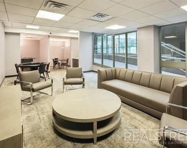 257 Gold Street - Photo Thumbnail 7