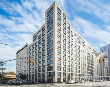 257 Gold Street - Photo Thumbnail 13