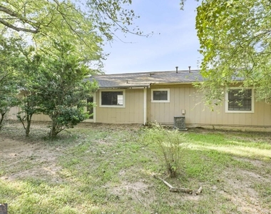 596 Crestmont Court - Photo Thumbnail 14