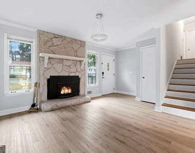 3262 Summer Wood Circle - Photo Thumbnail 4
