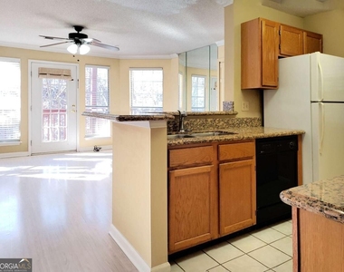 913 Wentworth Court - Photo Thumbnail 6