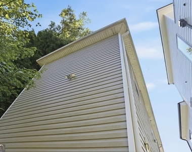 449 Mary Street Sw - Photo Thumbnail 14