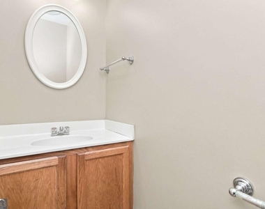 75 Greenland Drive - Photo Thumbnail 12