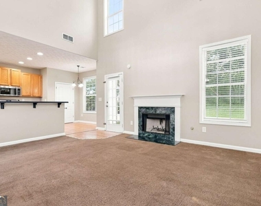 75 Greenland Drive - Photo Thumbnail 2