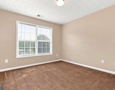 75 Greenland Drive - Photo Thumbnail 9