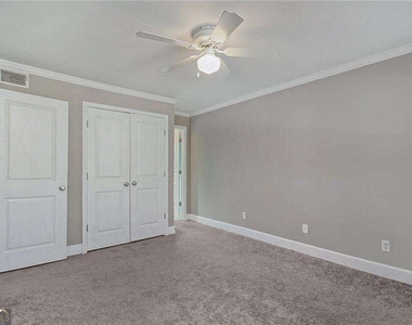 48 Peachtree Avenue - Photo Thumbnail 17