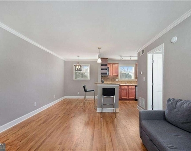 48 Peachtree Avenue - Photo Thumbnail 5