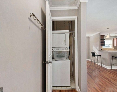 48 Peachtree Avenue - Photo Thumbnail 16