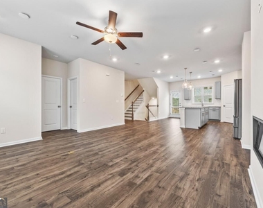 135 Matson Run Sw - Photo Thumbnail 8