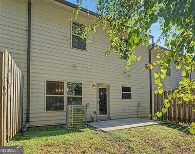 1305 Bridge Peak Lane - Photo Thumbnail 30