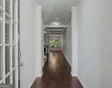 1305 Bridge Peak Lane - Photo Thumbnail 2