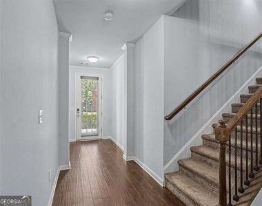 1305 Bridge Peak Lane - Photo Thumbnail 4
