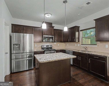 1305 Bridge Peak Lane - Photo Thumbnail 12