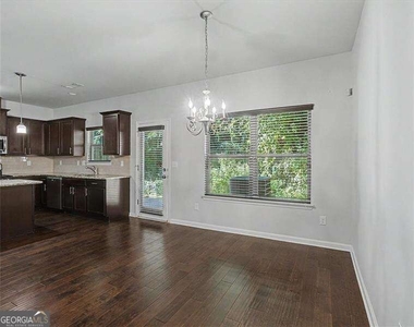 1305 Bridge Peak Lane - Photo Thumbnail 9